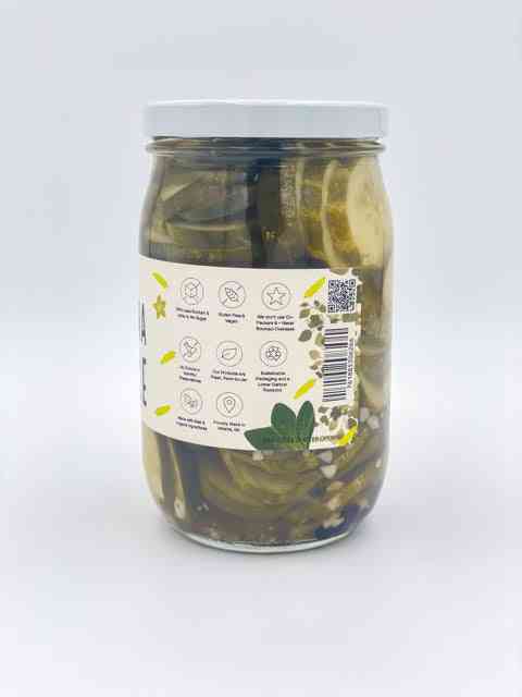 Back view of Banana Peppers Garlic Pickle jar