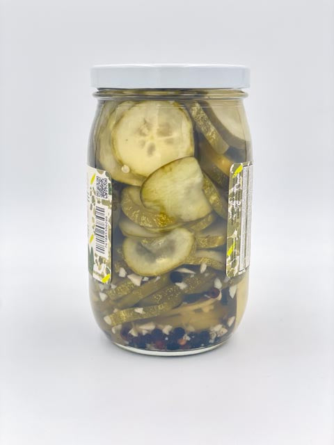 Side view of Banana Peppers Garlic Pickle jar